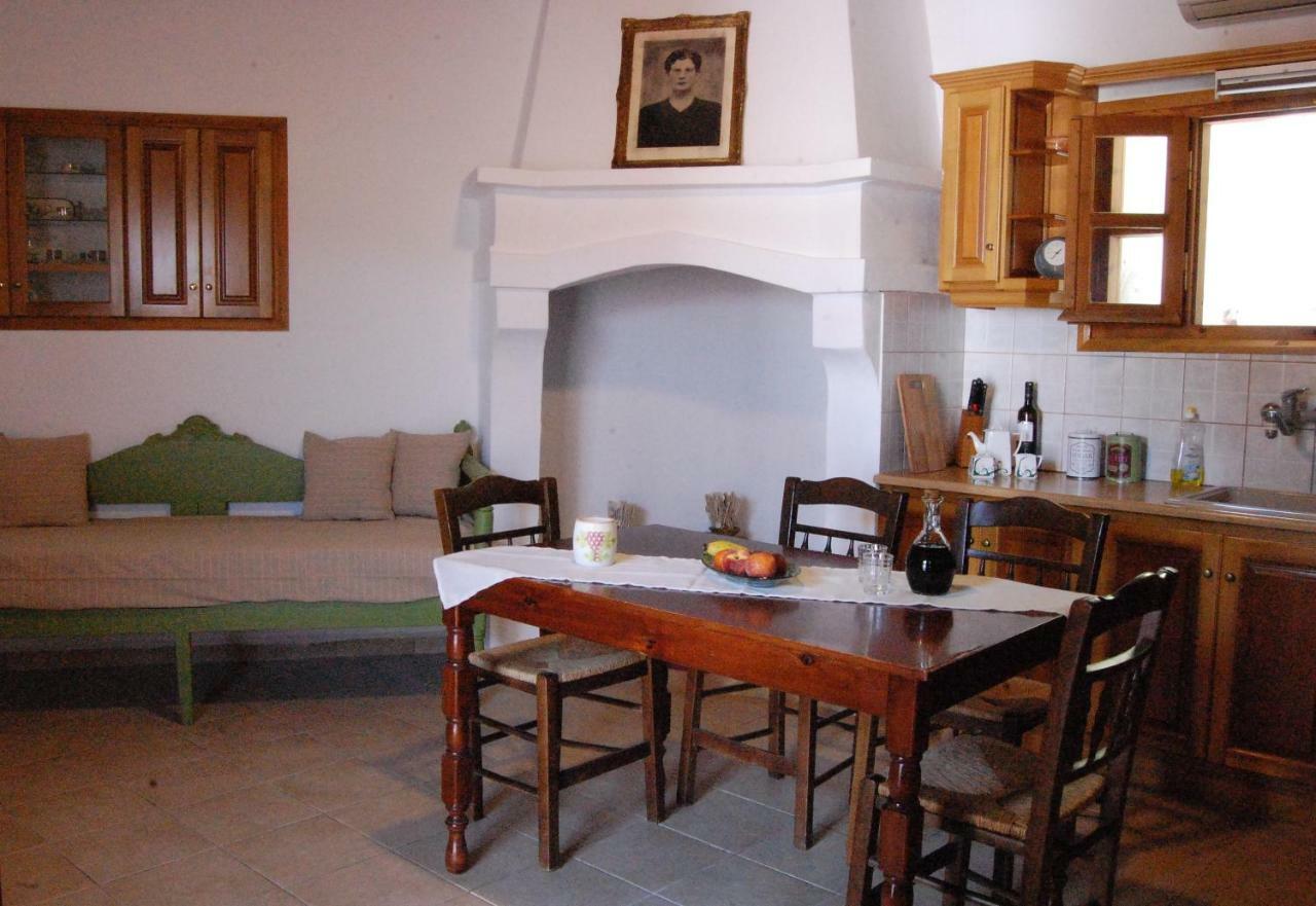 Old Winery House Ferienhaus Kolimvárion