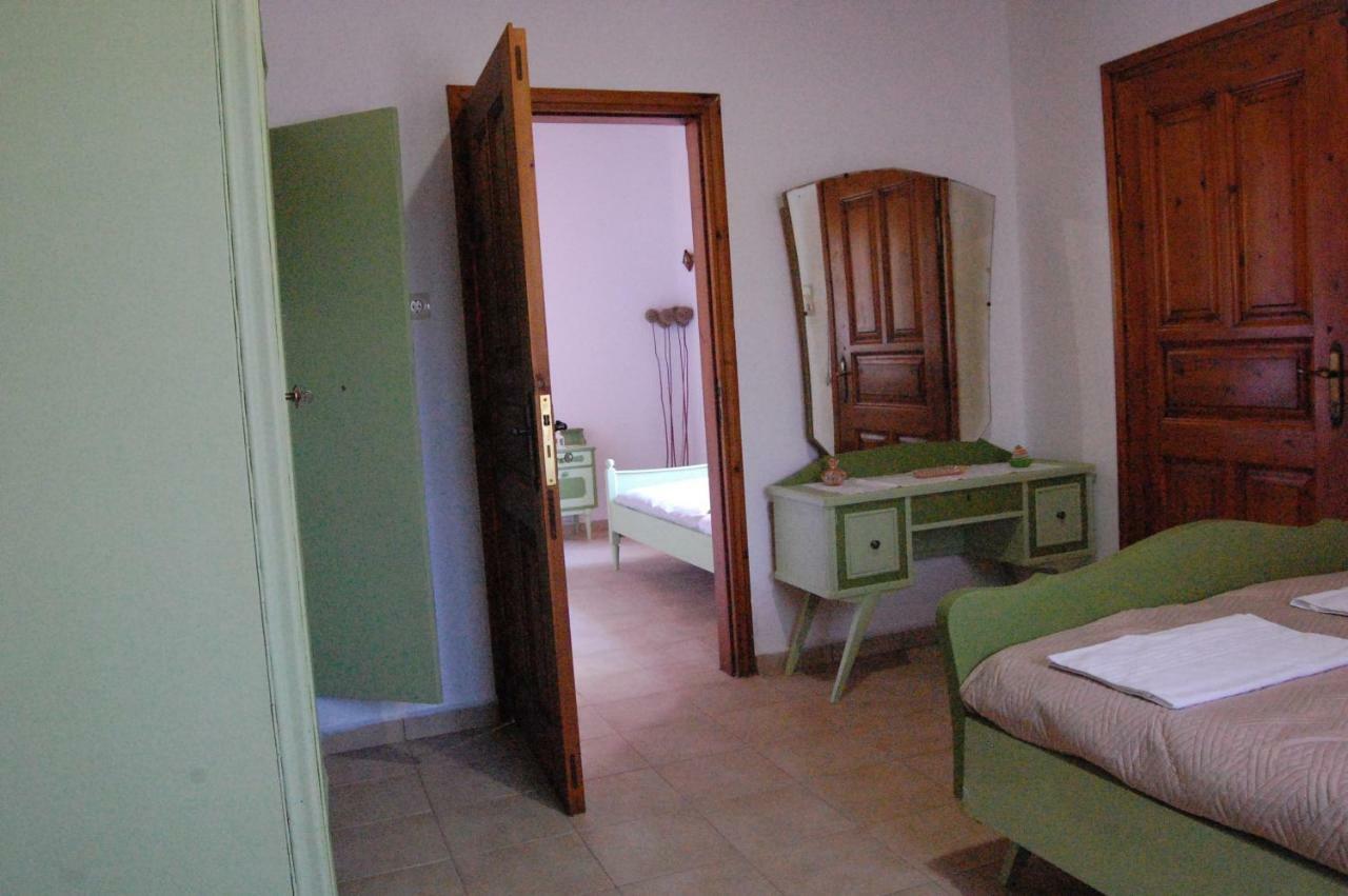Old Winery House *